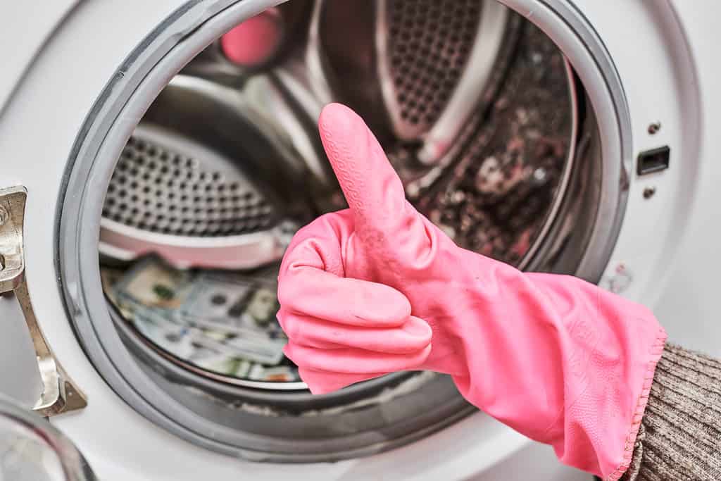 How to clean Maytag washing machine