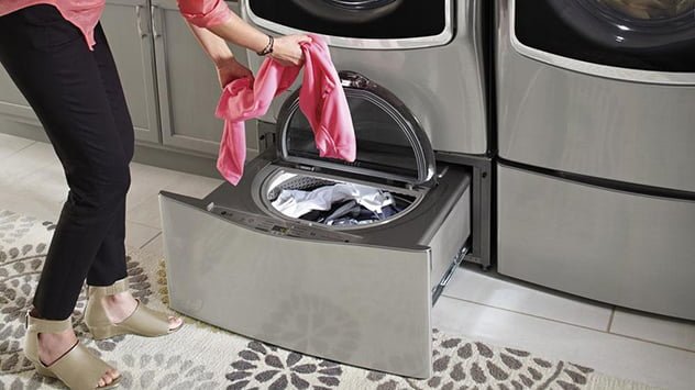 washing machine pedestal with washer